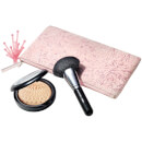 MAC Firelit Kit: Gold (Worth £61.00) MAC Firelit Kit: Gold (Worth £61.00)