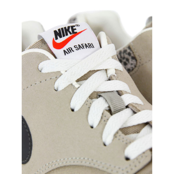nike safari trainers