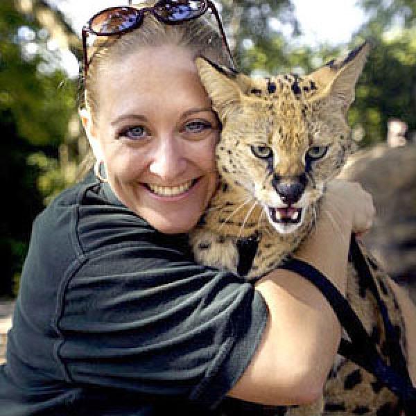 Zookeeper Experience (Zookeeper For A Day) Experience Days | Zavvi