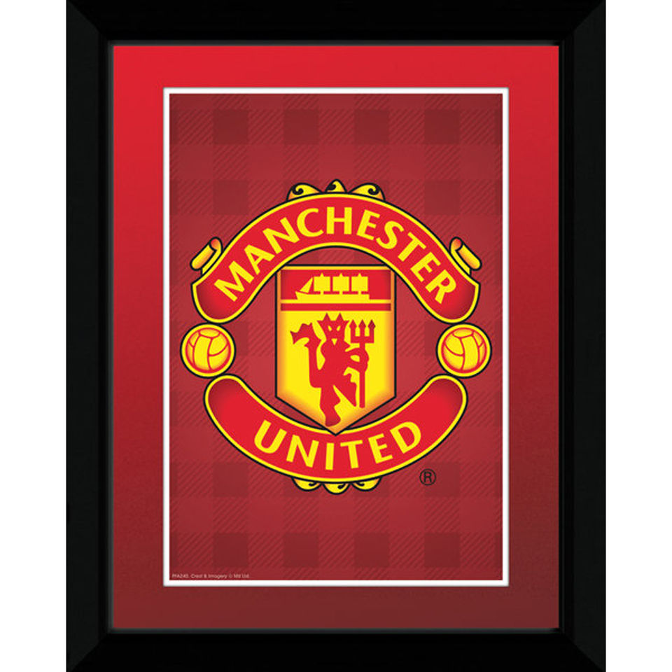 Manchester United Club Crest - 8"" x 6"" Framed ...