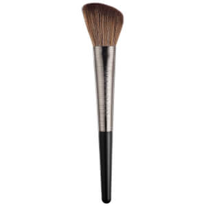 Urban Decay F107 - Pincel difusor de blush Diffusing Blush Brush
