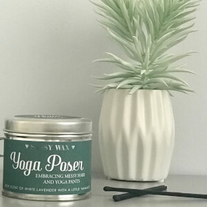 La de da! Living Sassy Wax Yoga Poser - Embracing Messy Hair and Yoga Pants Candle 300g