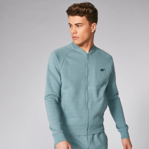 „Tru-Fit Bomber 2.0“ striukė