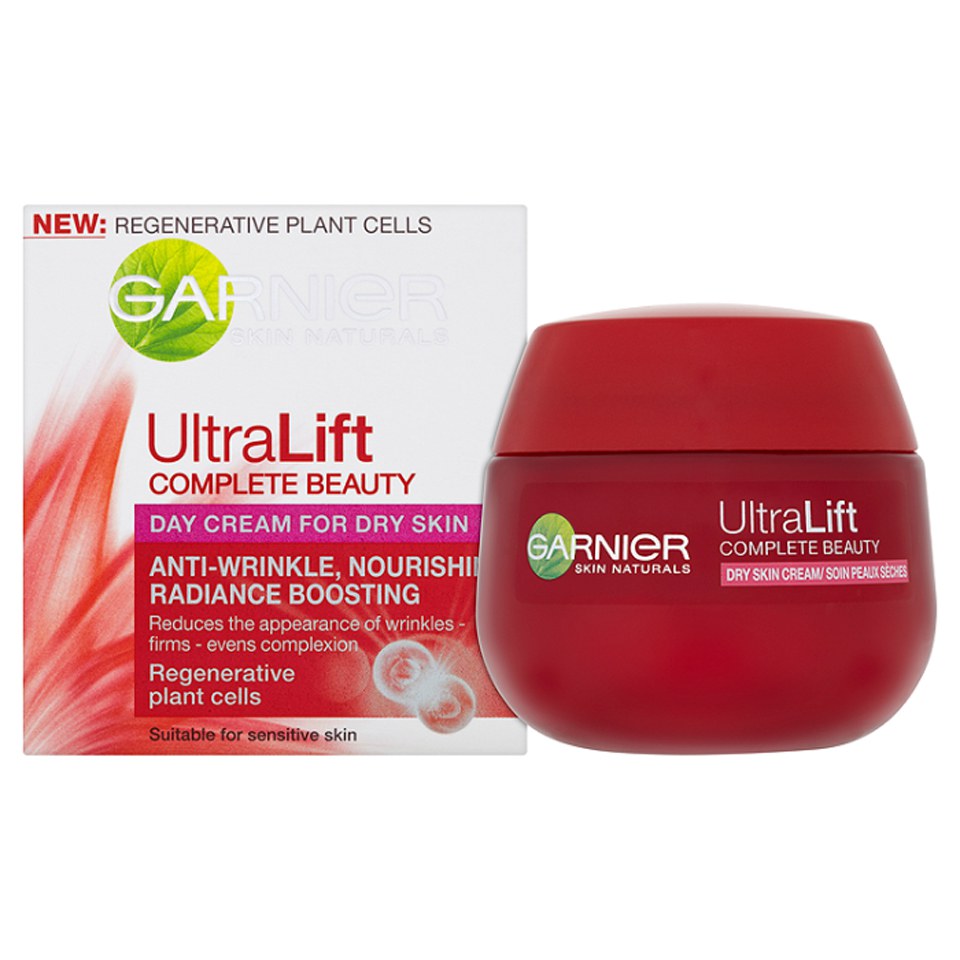 Garnier Skin Naturals UltraLift Day Cream for Dry Skin (50ml) Free