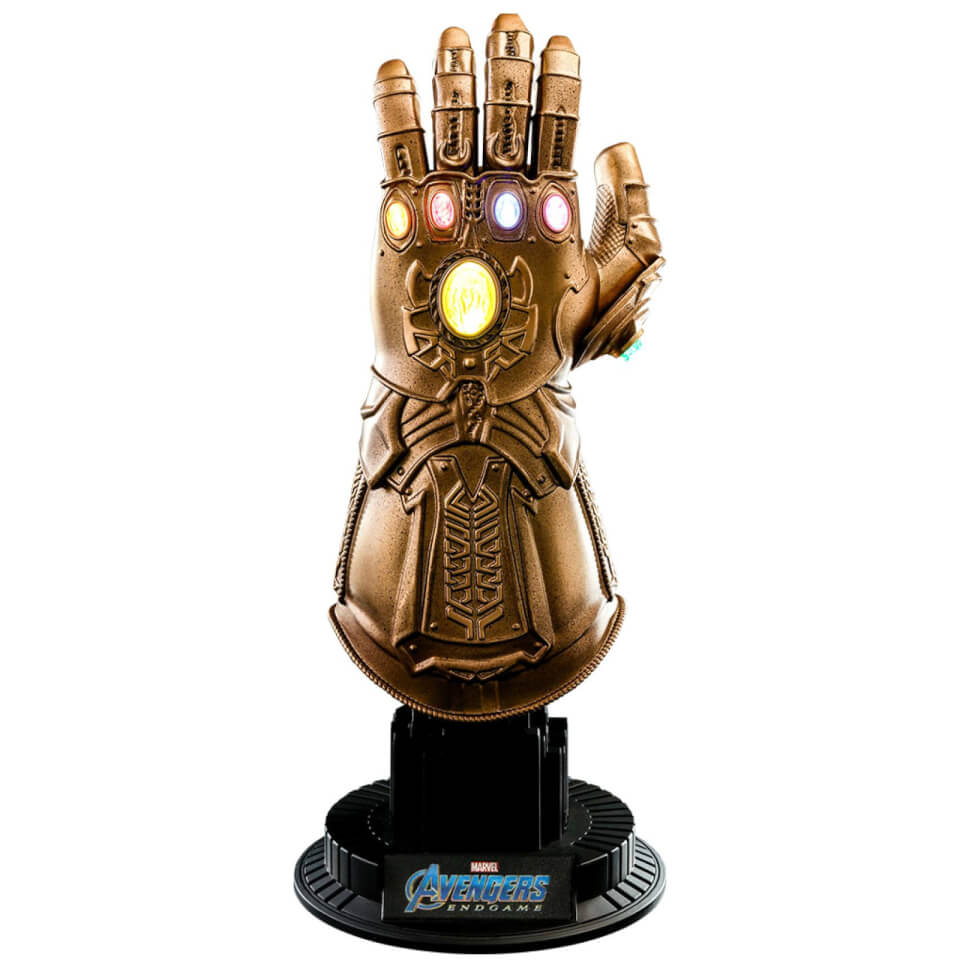 infinity gauntlet hot toys